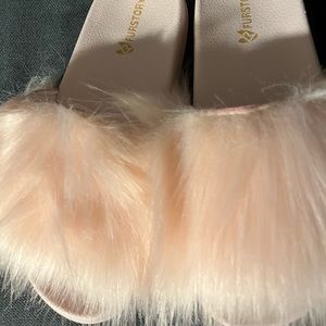 NWT Fur Story slippers